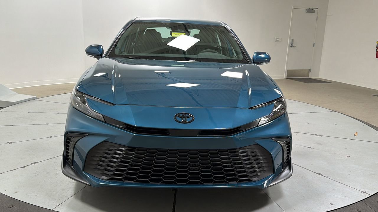 New 2026 Toyota Camry SE image 2