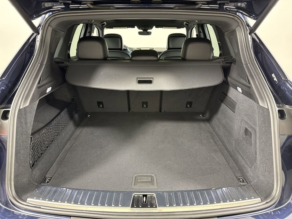 Certified 2025 Porsche Cayenne image 21