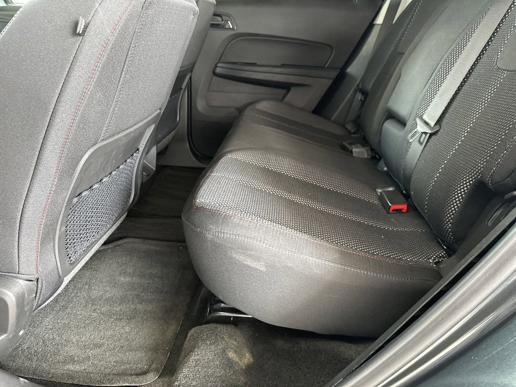 Used 2017 Chevrolet Equinox LT image 28