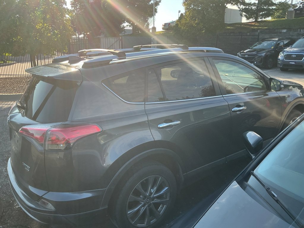 Used 2016 Toyota RAV4 Limited AWD/4WD image 10