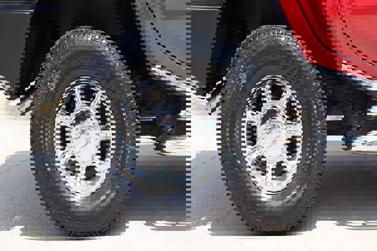 Used 2005 HUMMER H2 SUT w/ Preferred Equipment Group image 57