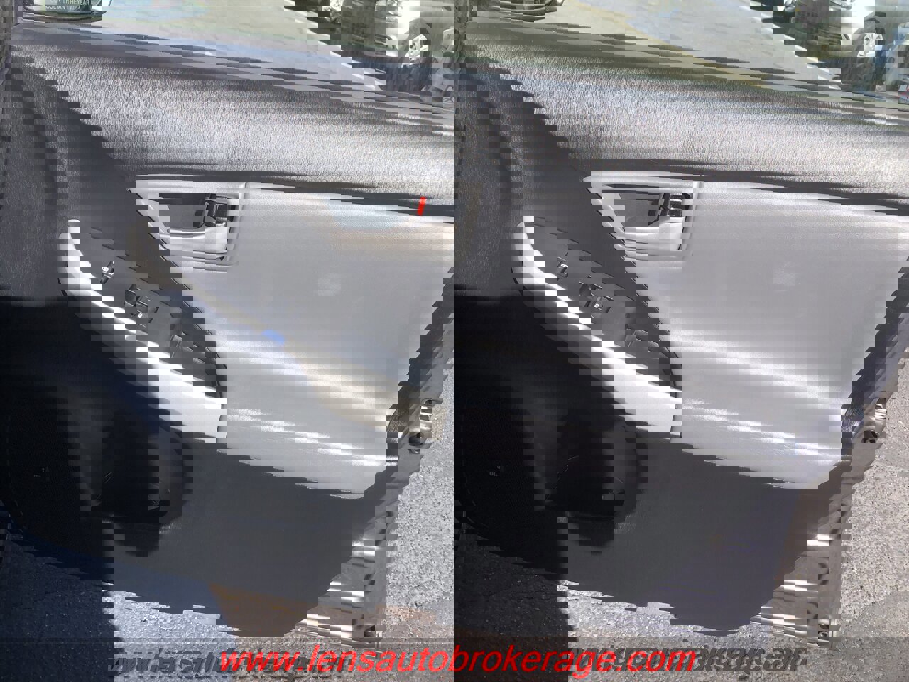 Used 2013 Toyota Prius Four image 20