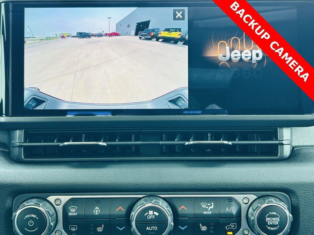 New 2025 Jeep Gladiator Sport image 8