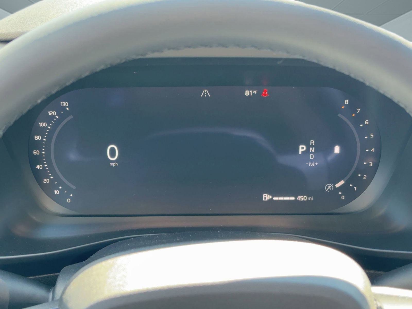 New 2026 Volvo XC40 B5 Plus w/ Climate Package image 18