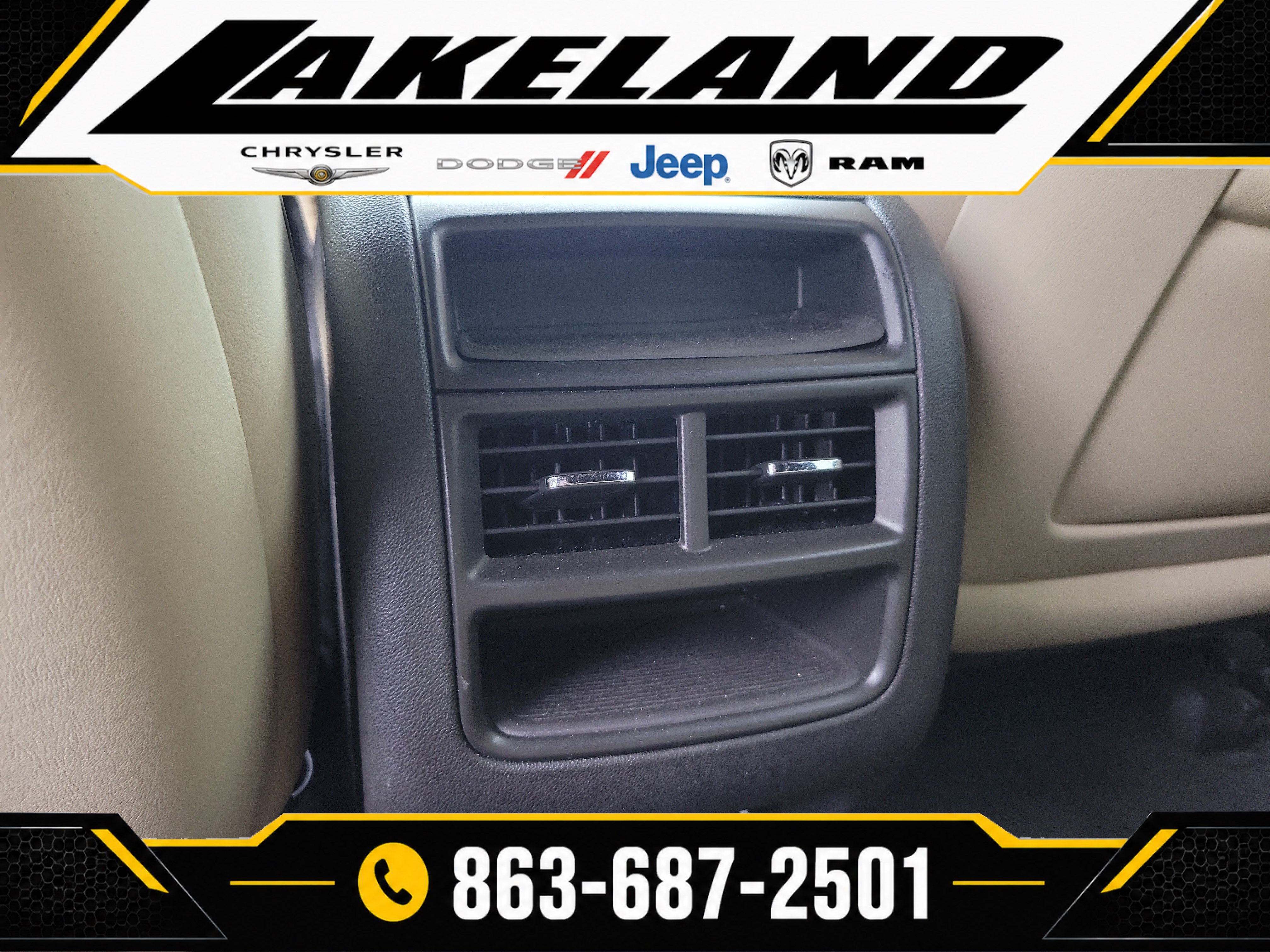 Used 2017 Cadillac XT5 Luxury w/ Driver Awareness Package FWD image 13