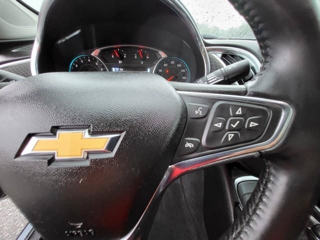 Used 2018 Chevrolet Malibu LT FWD image 20