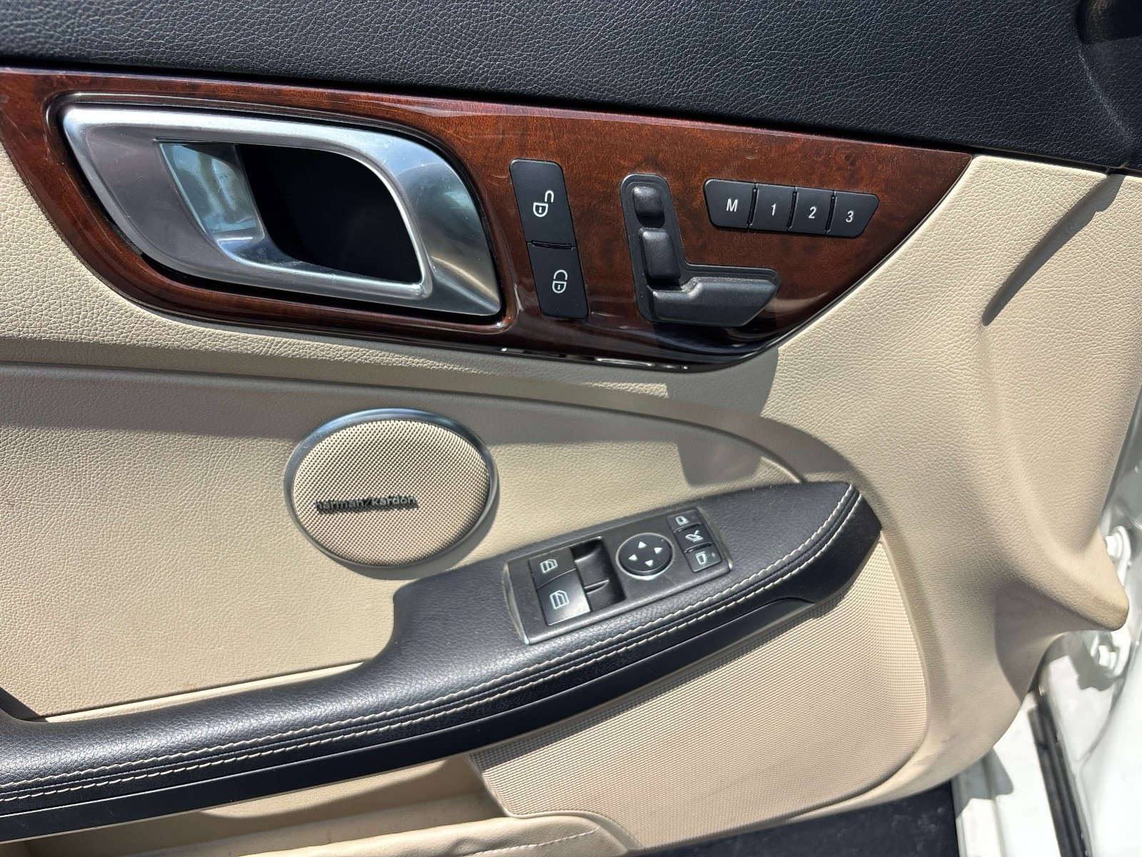 Used 2014 Mercedes-Benz SLK 250 image 12