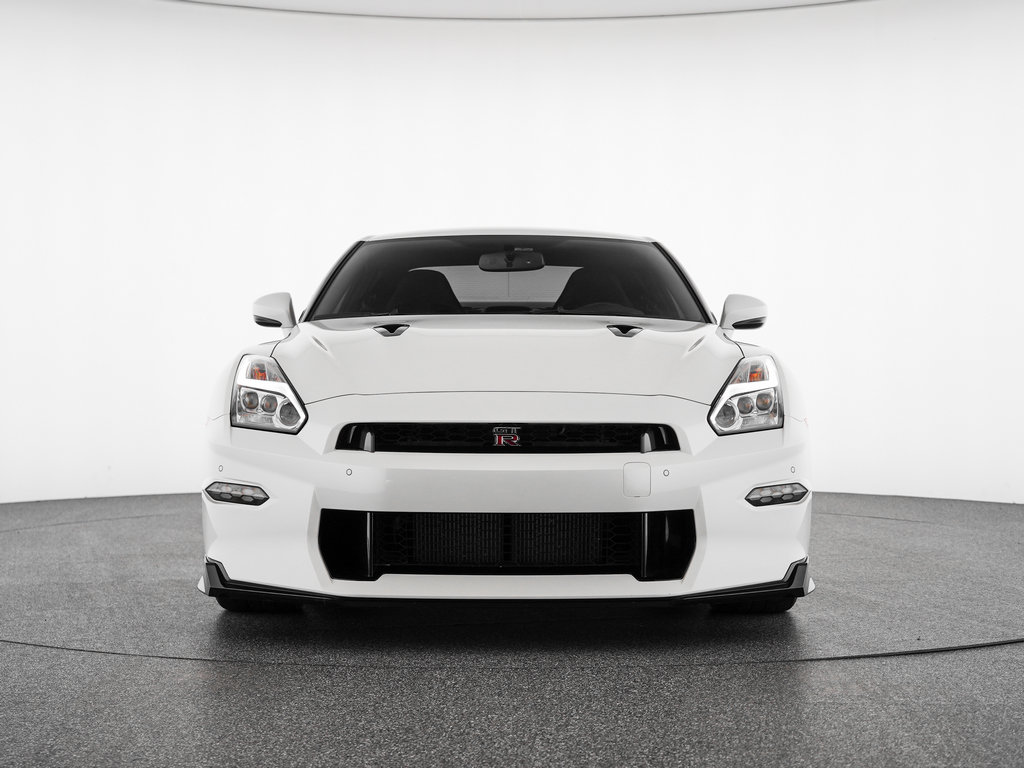 Used 2024 Nissan GT-R Premium w/ Premium Interior Package AWD/4WD image 10