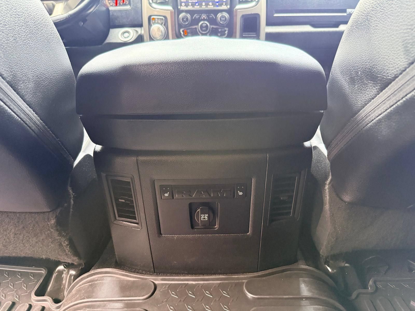 Used 2018 RAM 1500 Laramie w/ Convenience Group AWD/4WD image 35