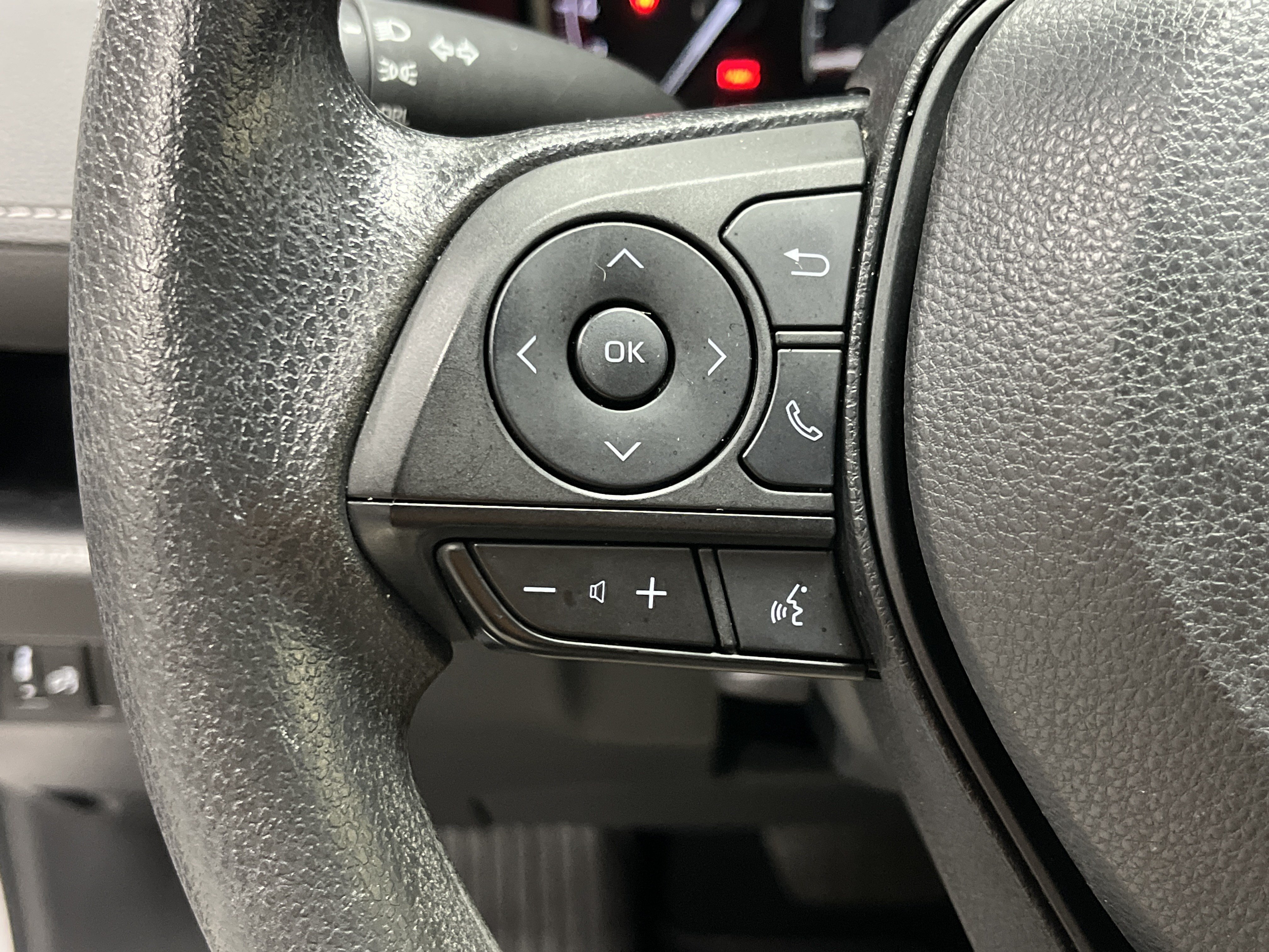 Certified 2024 Toyota RAV4 LE FWD image 19
