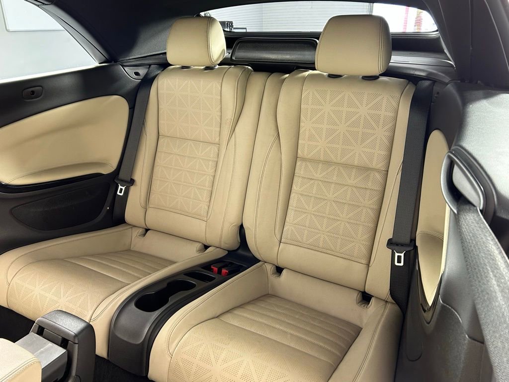 Used 2017 Buick Cascada Premium image 16