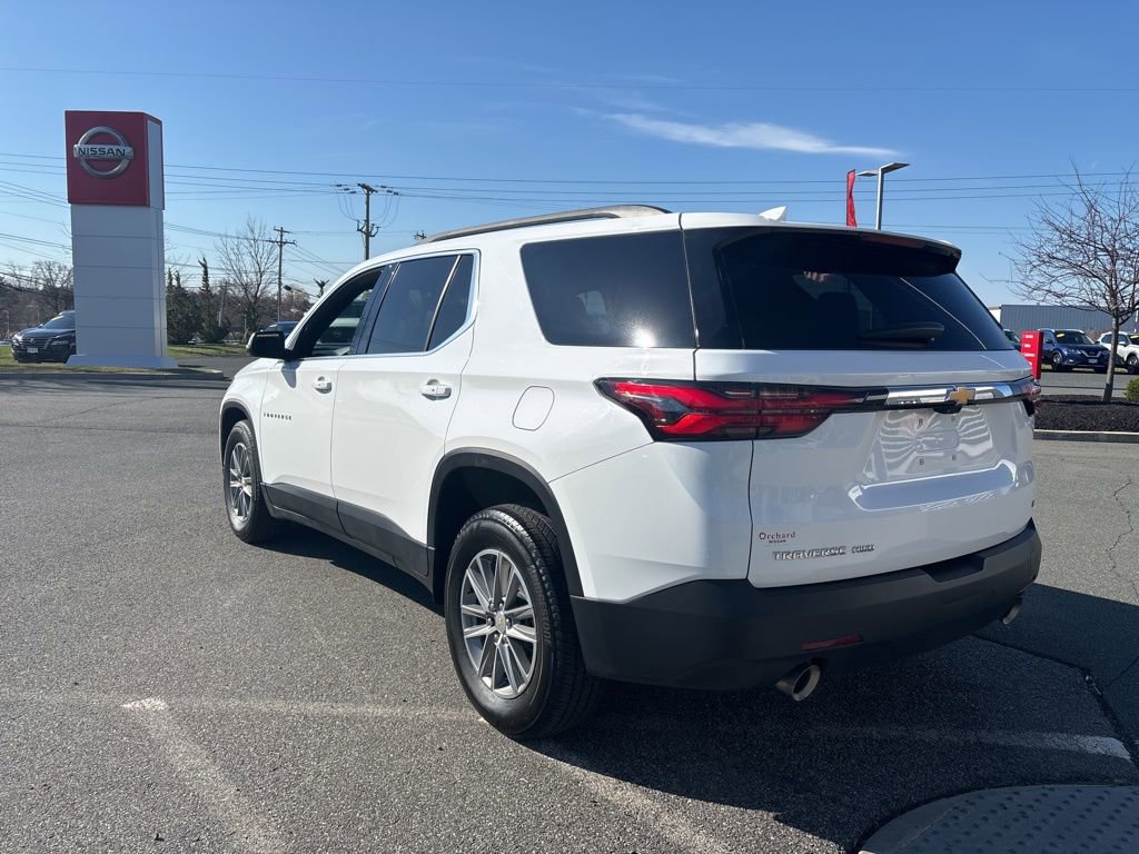 Used 2023 Chevrolet Traverse LT w/ Rear Camera Mirror Package image 5