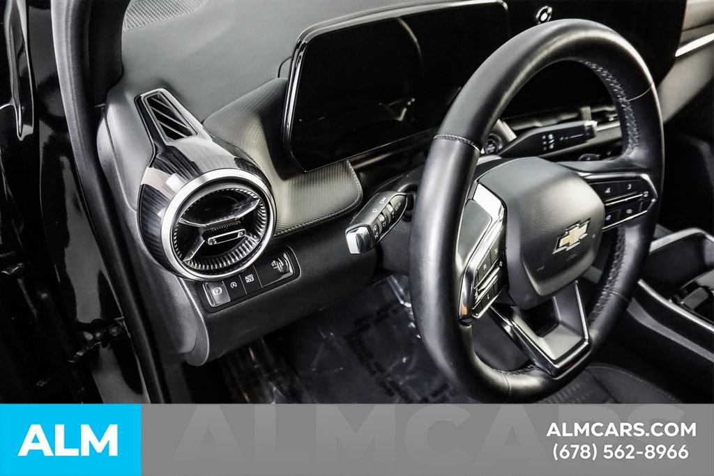 Used 2025 Chevrolet Equinox LT FWD image 35