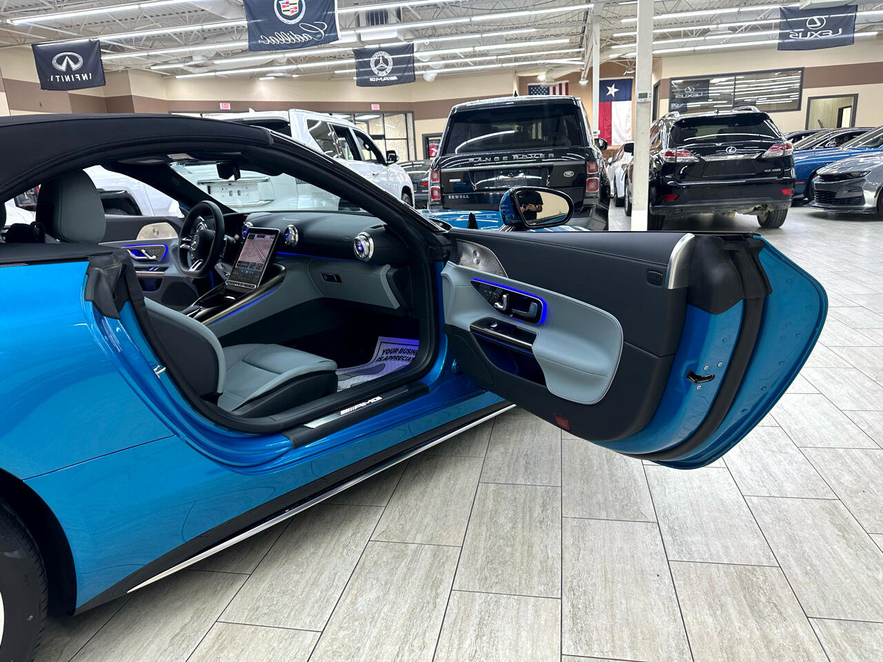 Used 2024 Mercedes-Benz SL 43 AMG image 11