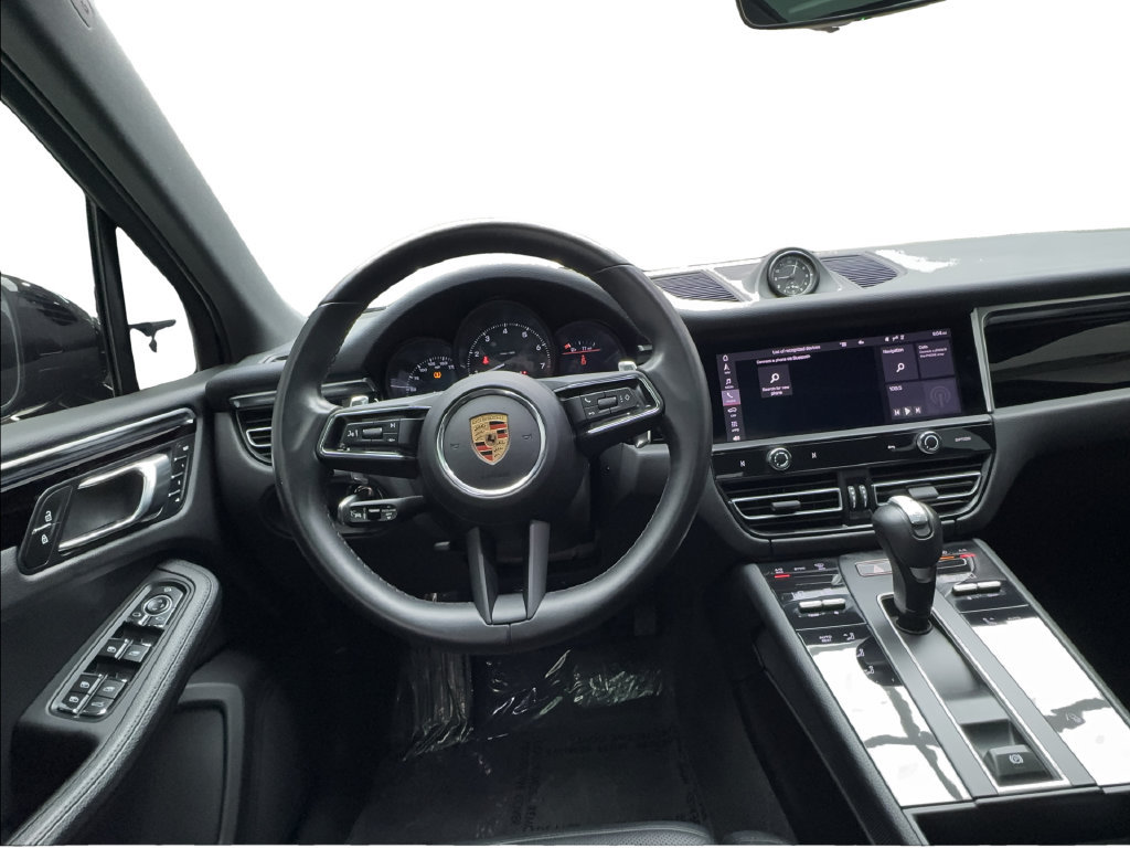Used 2024 Porsche Macan w/ Premium Plus Package AWD/4WD image 40