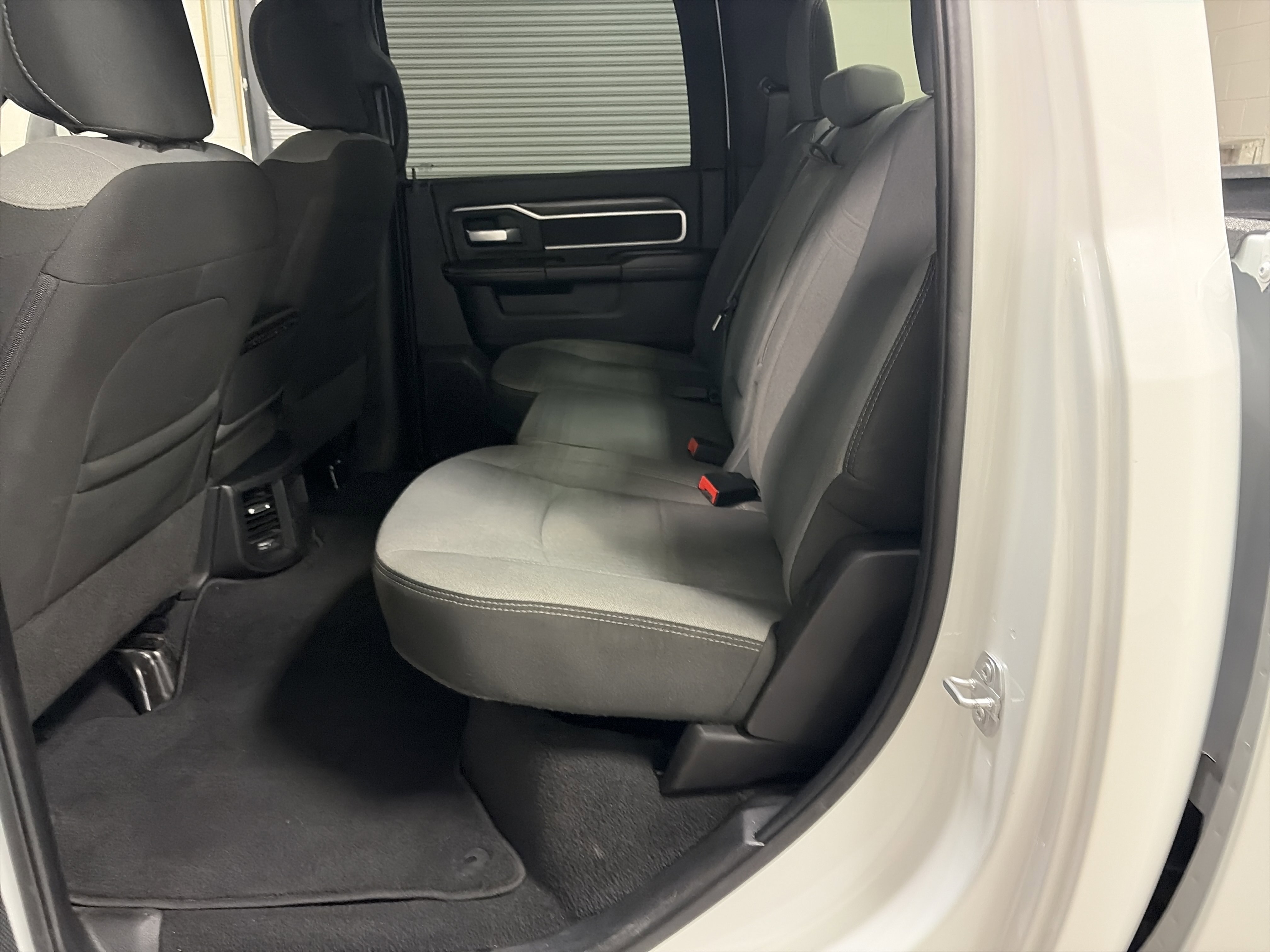Used 2024 RAM 2500 Big Horn AWD/4WD image 24