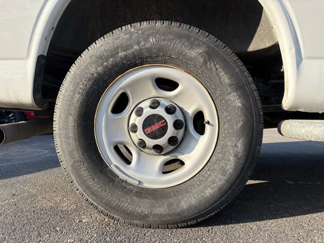 Used 2024 GMC Savana 2500 w/ Driver Convenience Package image 20