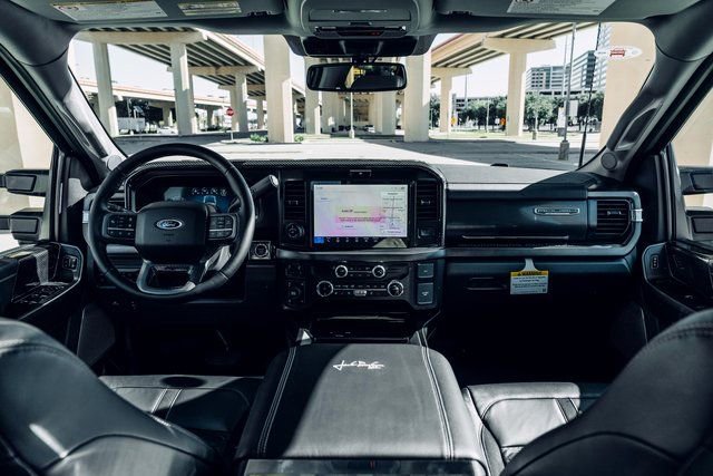 New 2026 Ford F250 Lariat w/ Black Appearance Package image 28