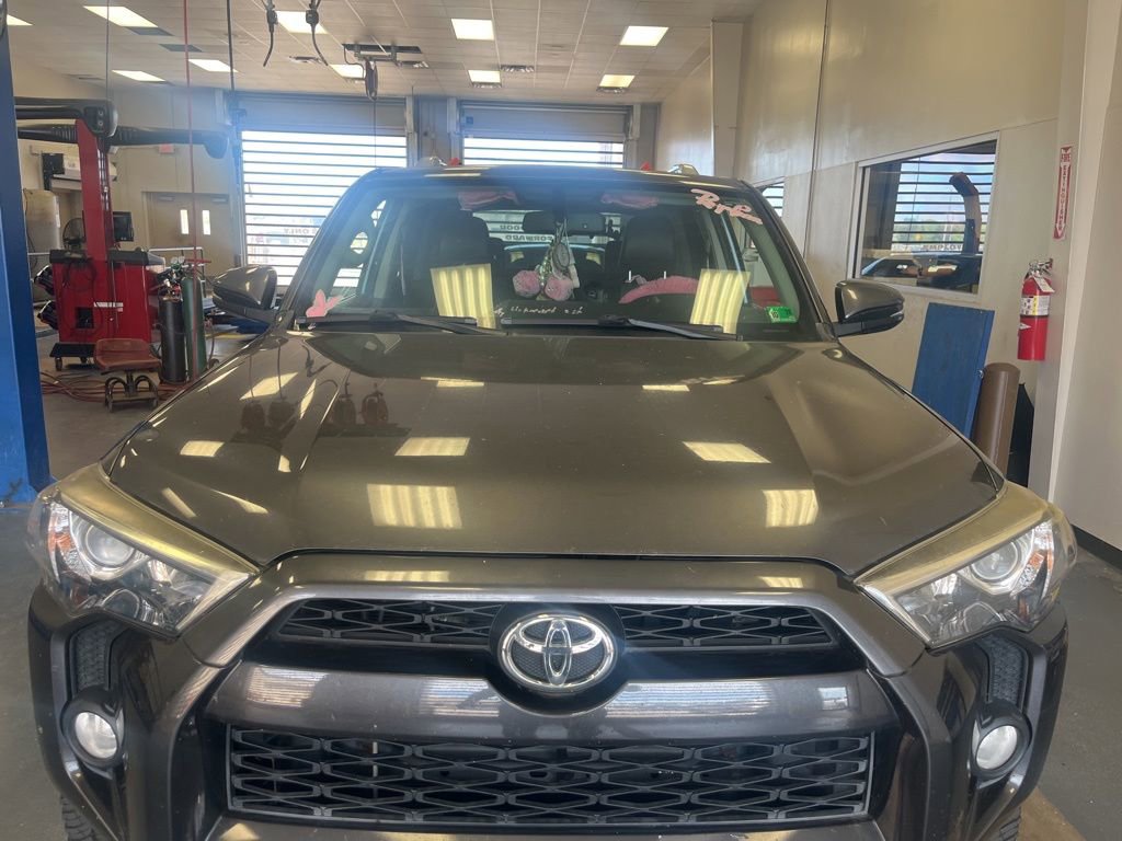 Used 2016 Toyota 4Runner SR5 Premium AWD/4WD image 12