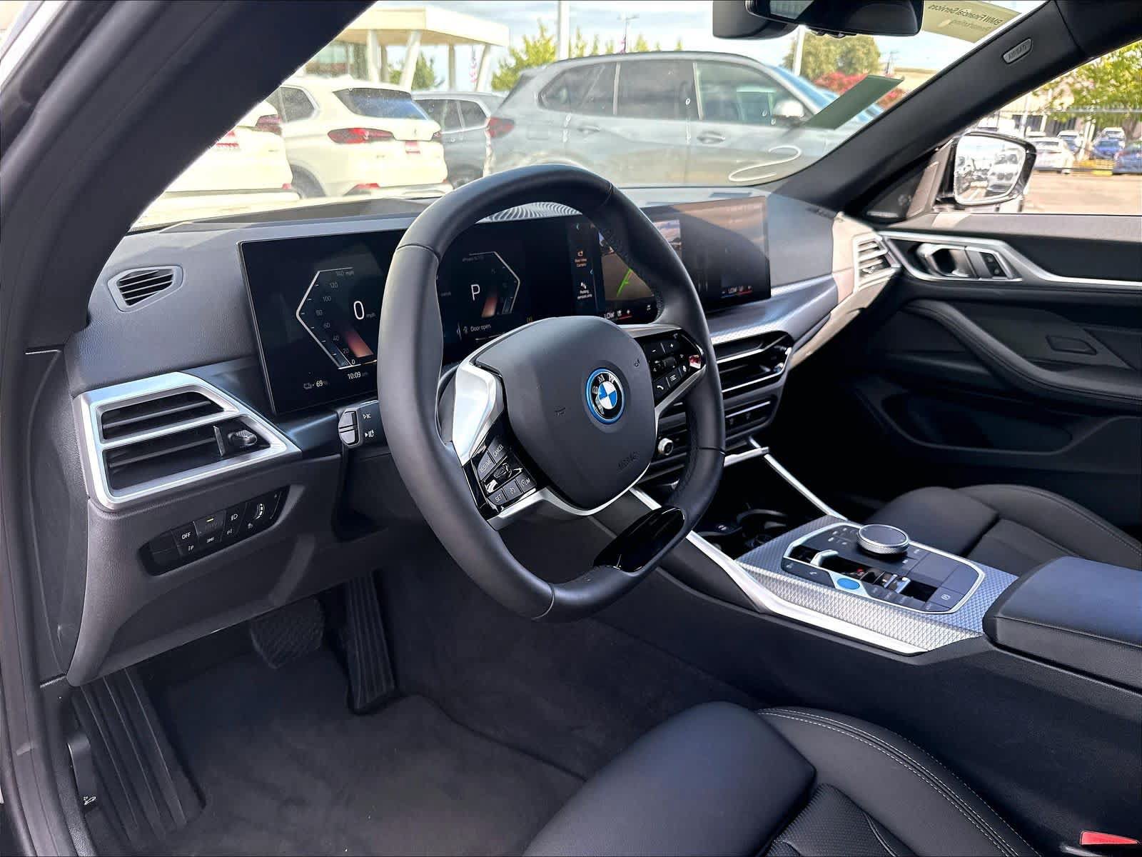 Used 2025 BMW i4 eDrive40 w/ Premium Package RWD image 18