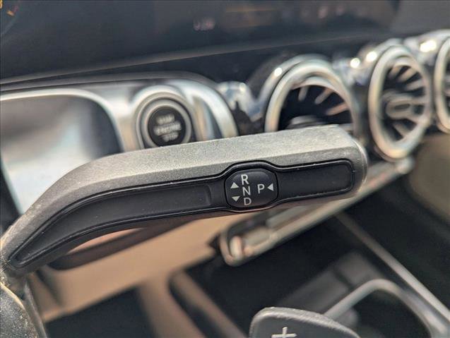 Used 2023 Mercedes-Benz GLB 250 image 10