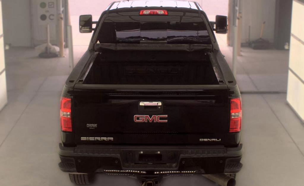 Used 2016 GMC Sierra 2500 Denali w/ Duramax Plus Package AWD/4WD image 6