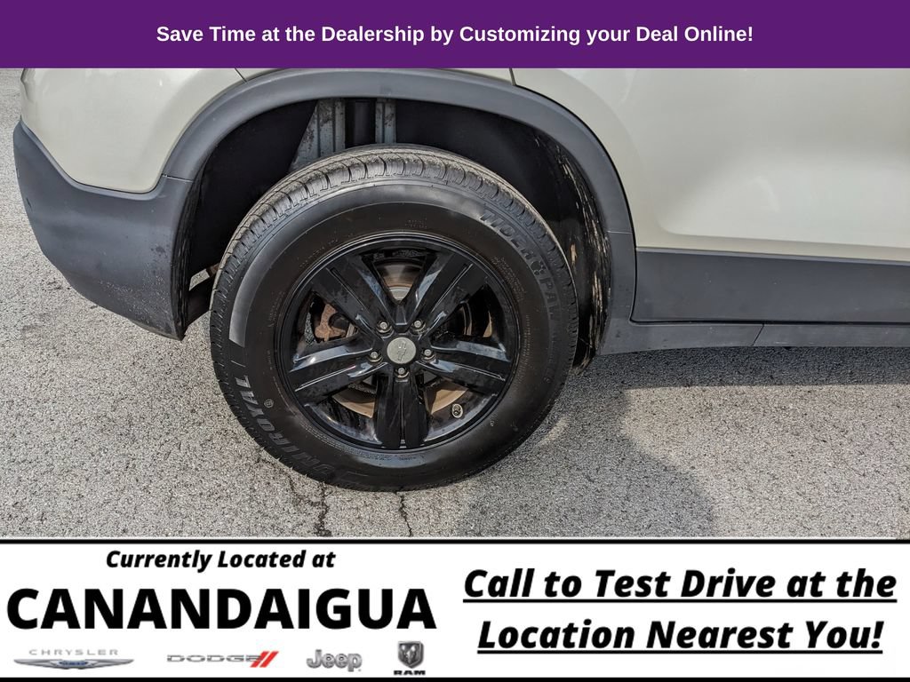 Used 2016 Chevrolet Trax LT w/ LT Convenience Package AWD/4WD image 39