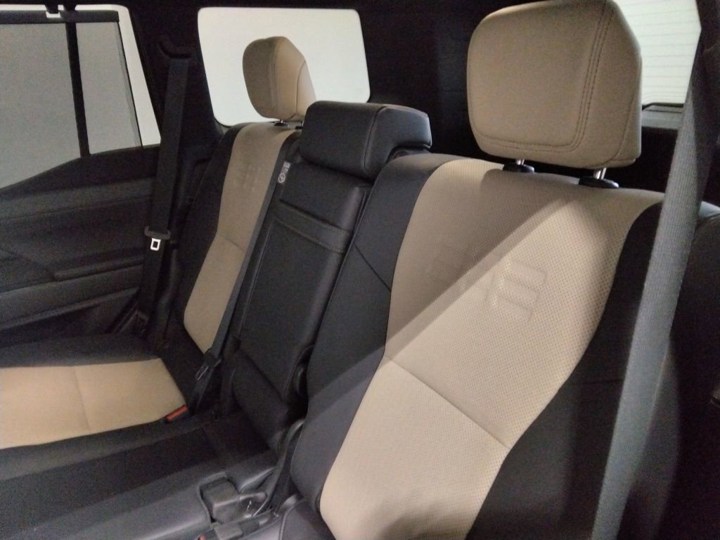 Used 2024 Lexus GX 550 image 38