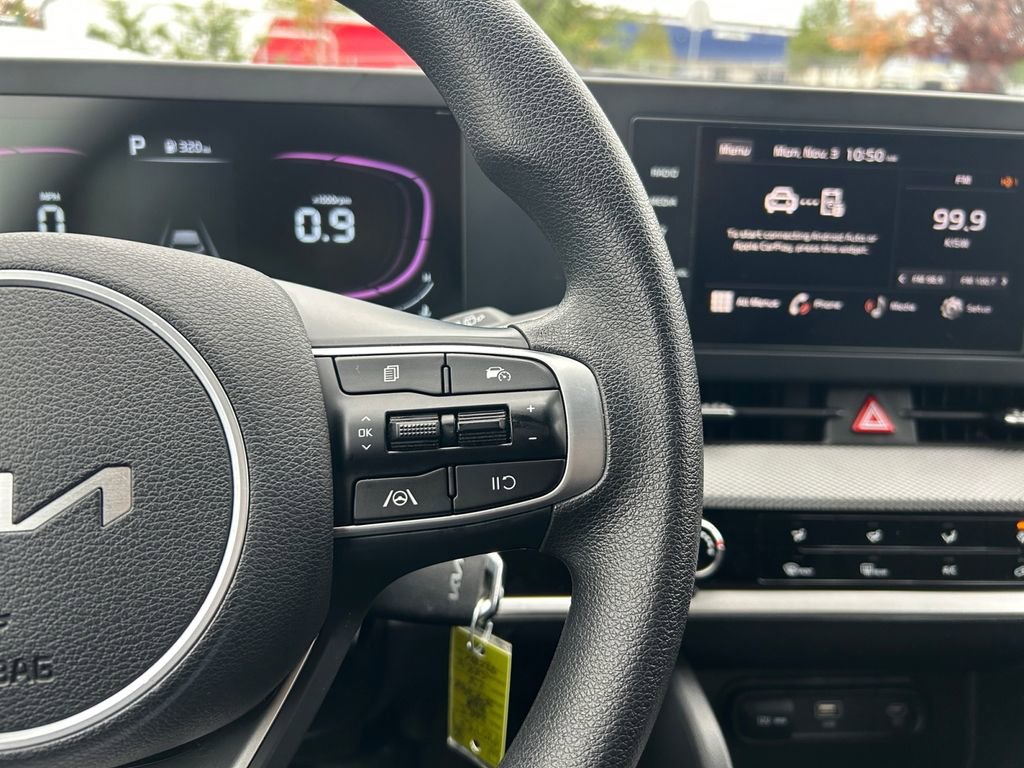 Used 2023 Kia Sportage LX image 18