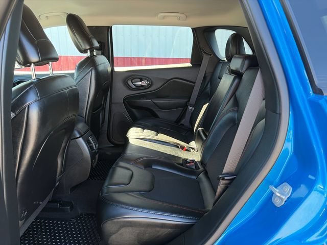 Used 2023 Jeep Cherokee Trailhawk w/ Trailer Tow Group AWD/4WD image 42