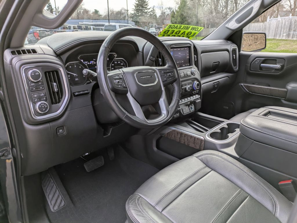Used 2021 GMC Sierra 1500 Denali w/ Denali Ultimate Package AWD/4WD image 11