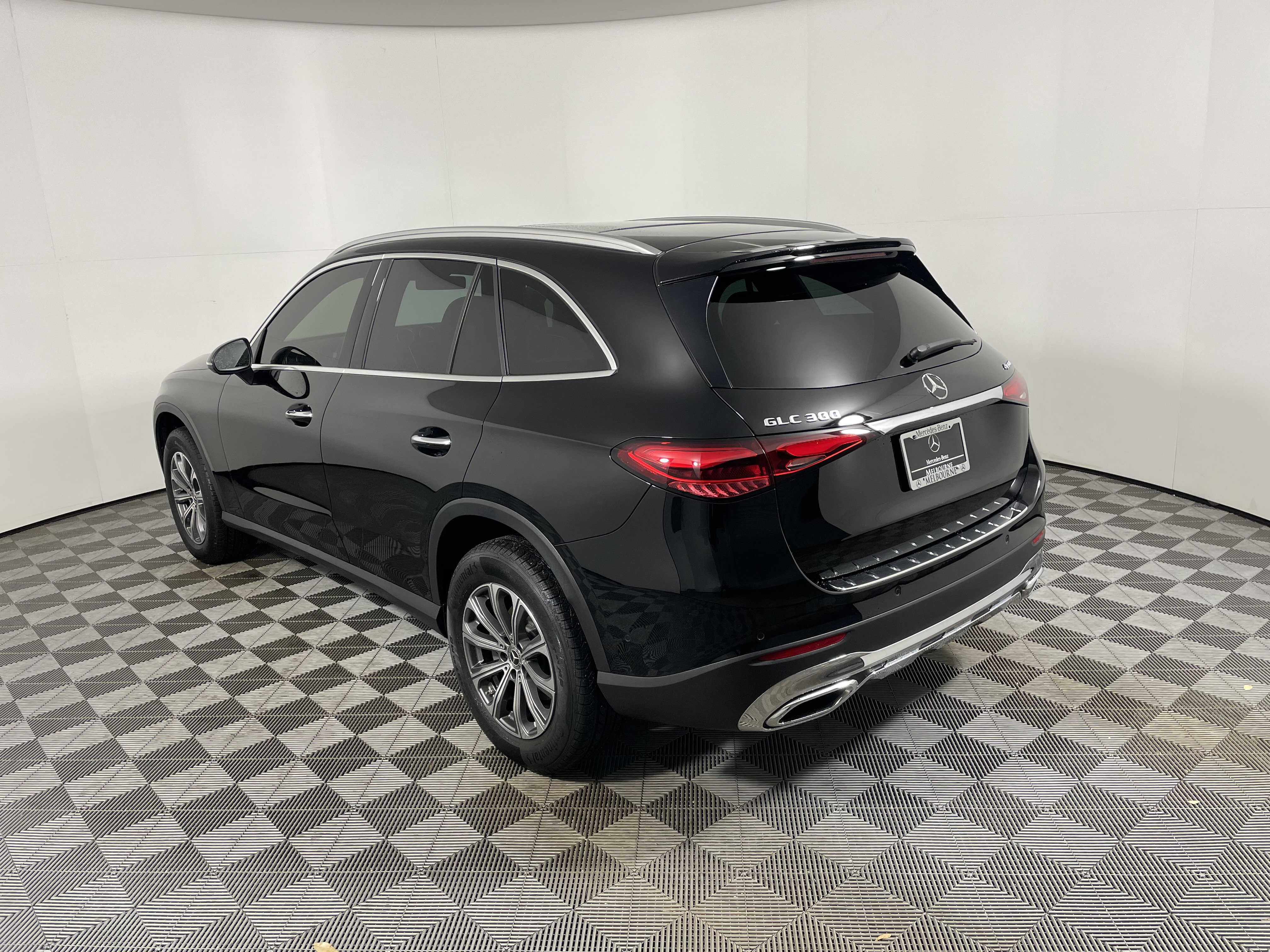 Certified 2023 Mercedes-Benz GLC 300 4MATIC image 3