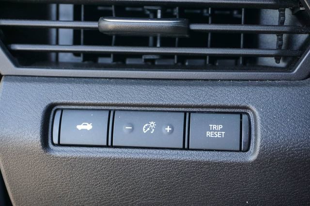 Used 2024 Nissan Altima 2.5 SV FWD image 21