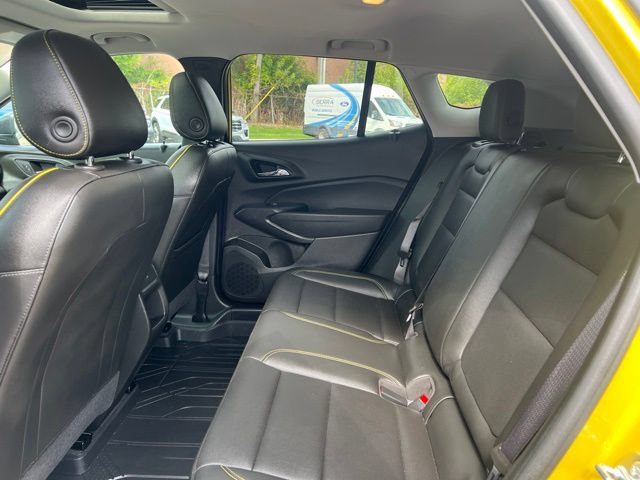 Used 2025 Chevrolet Trax ACTIV w/ Sunroof Package FWD image 16