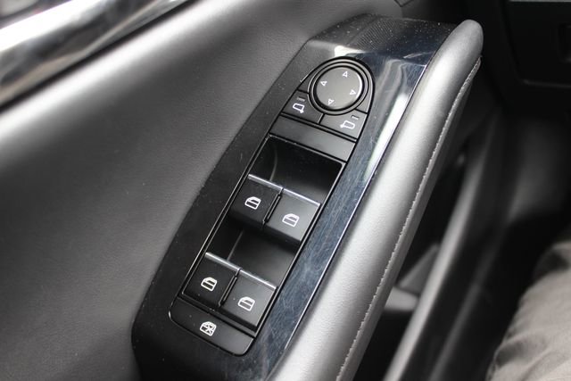 Used 2022 MAZDA MAZDA3 s image 16