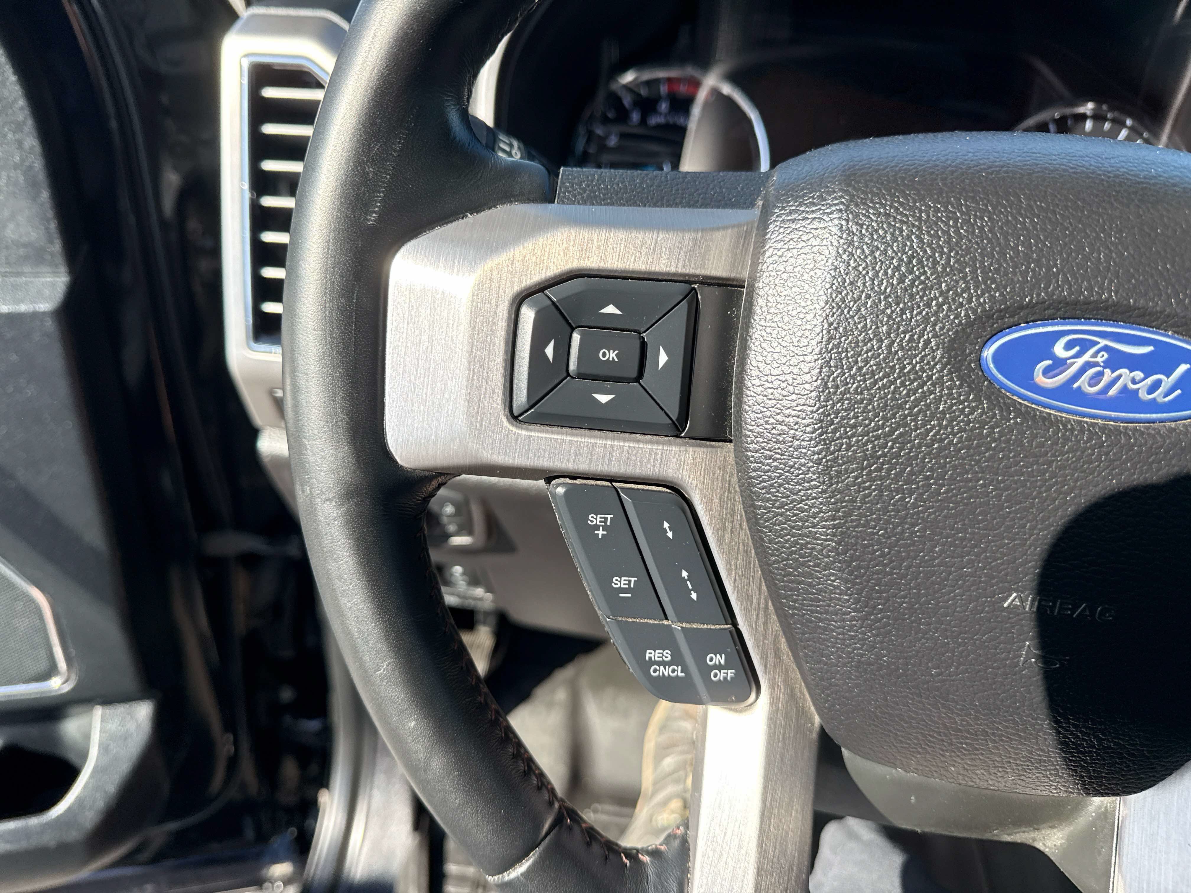 Used 2020 Ford F350 Platinum AWD/4WD image 23