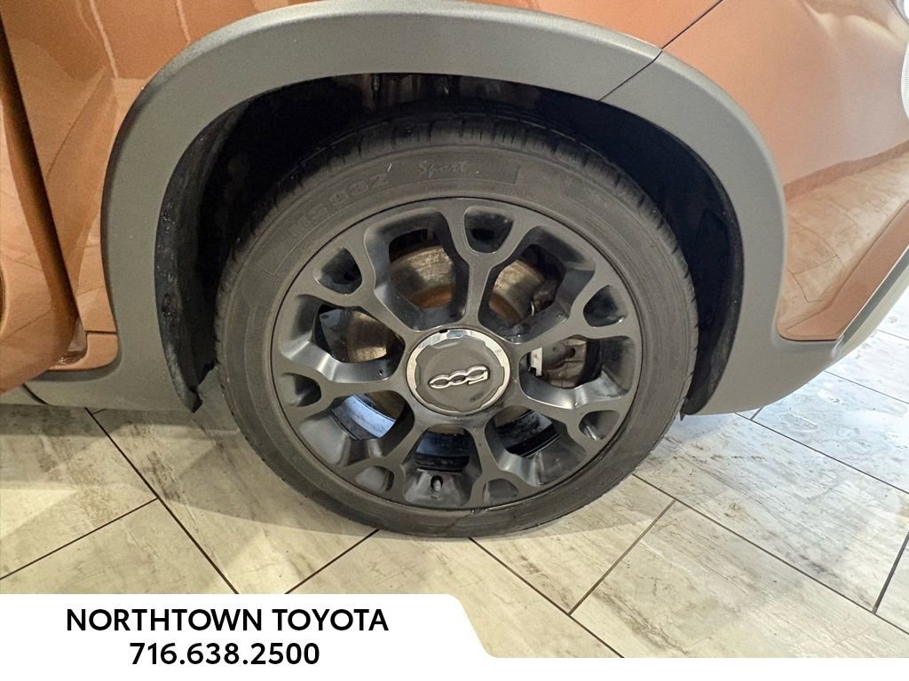 Used 2018 FIAT 500L Trekking w/ Urbana Appearance Package image 31