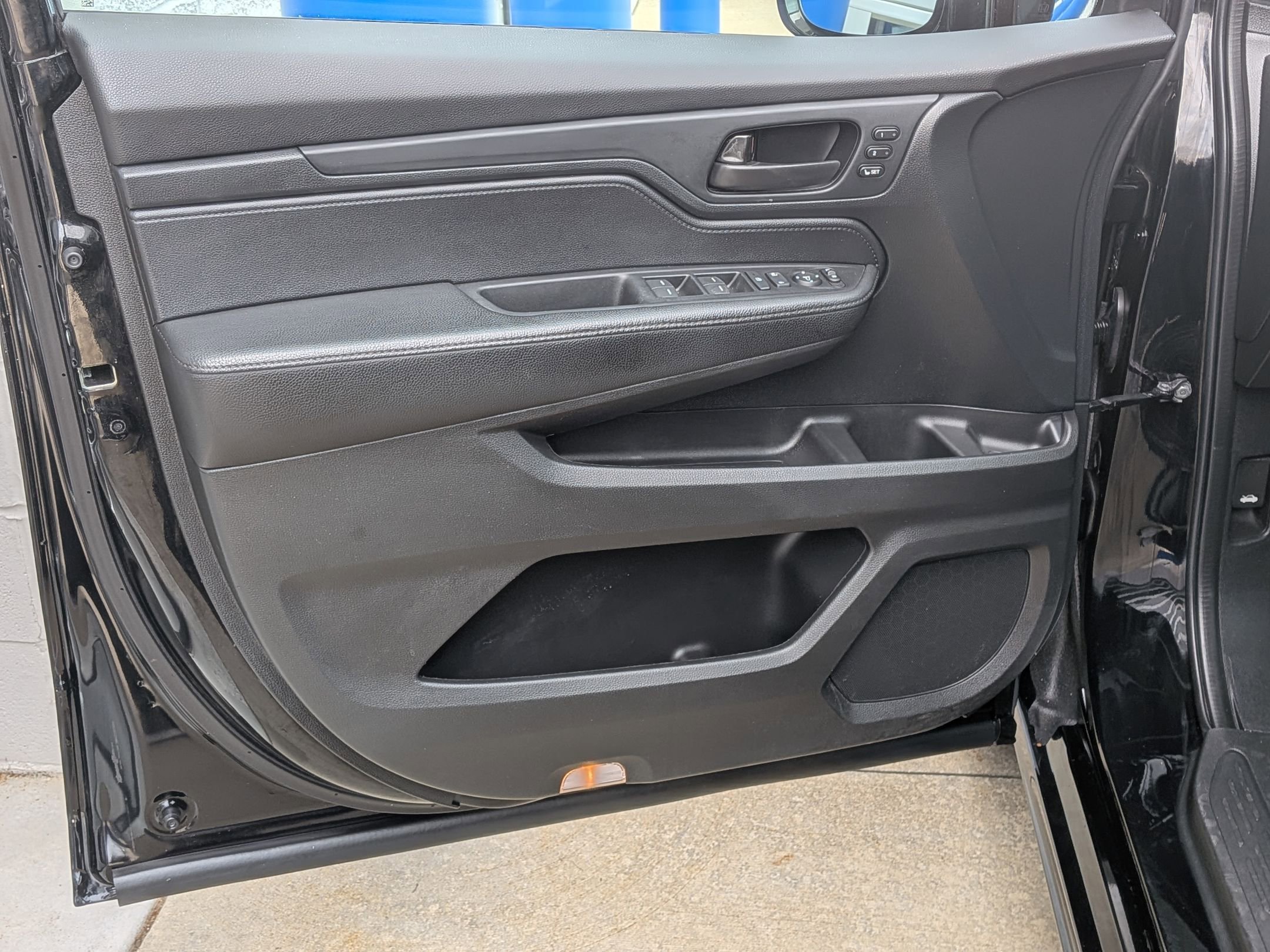 Certified 2023 Honda Odyssey Sport image 12