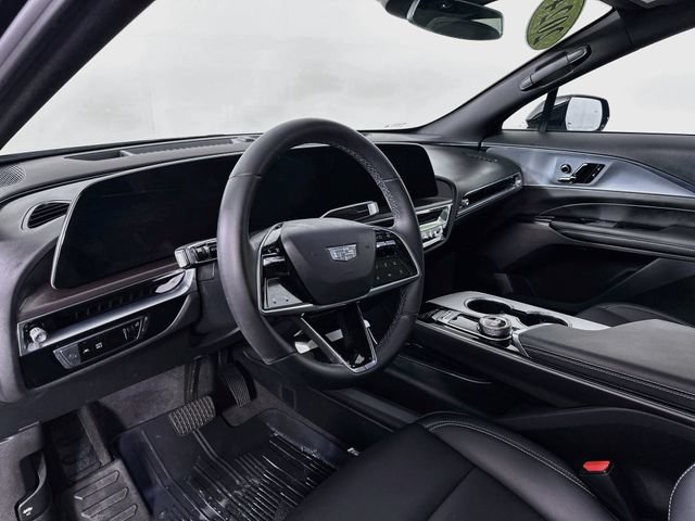 Used 2024 Cadillac Lyriq Tech w/ Driver Assist Package AWD/4WD image 18