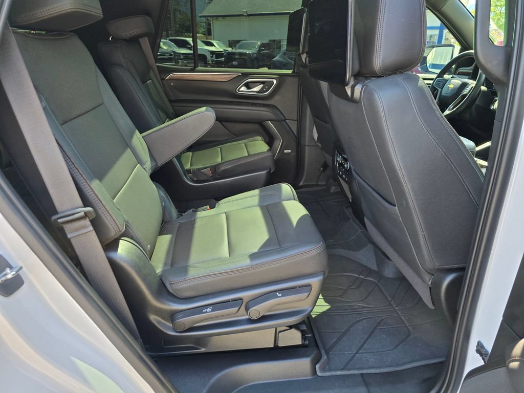 Used 2023 Chevrolet Tahoe High Country AWD/4WD image 18