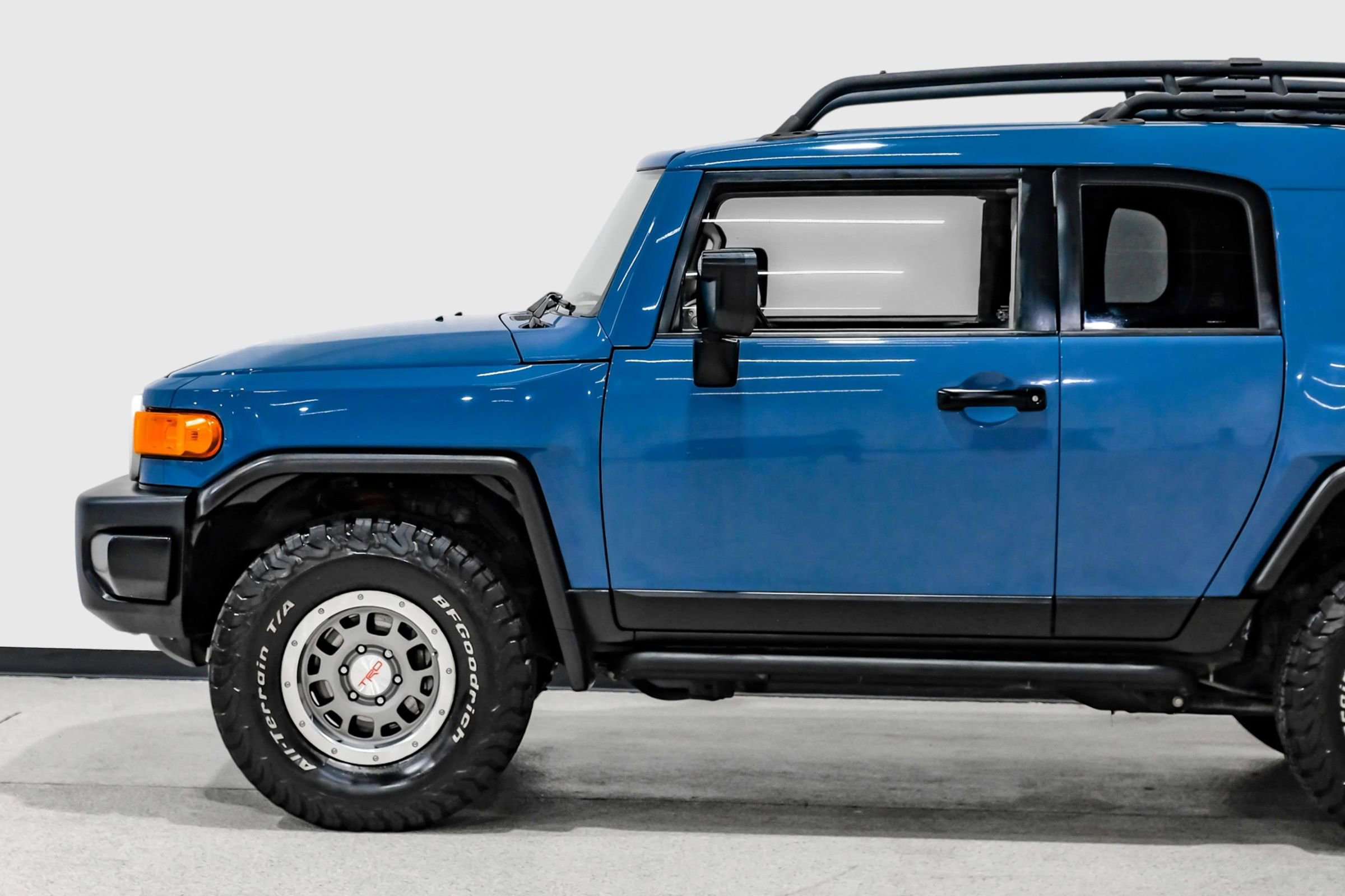 Used 2014 Toyota FJ Cruiser 4WD w/ Trail Teams Ultimate Edition image 14