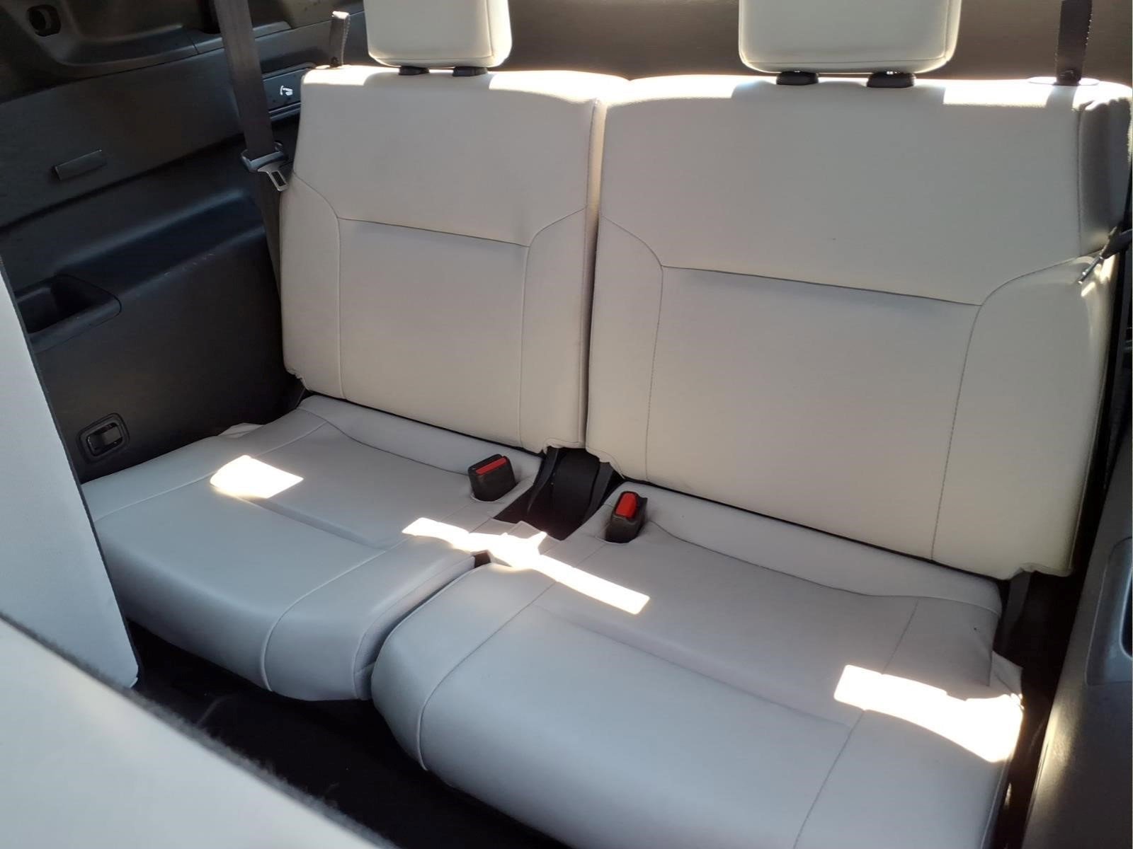 Used 2025 Mitsubishi Outlander SEL image 13