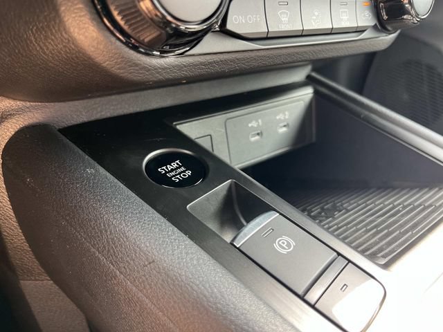New 2026 Nissan Kicks SV w/ SV Premium Package FWD image 24