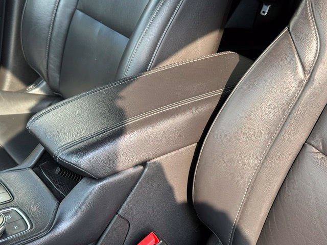 Used 2023 Cadillac XT4 Premium Luxury AWD/4WD image 7