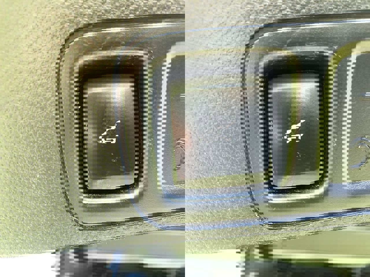 Used 2020 Ford Expedition XLT w/ Equipment Group 202A image 10