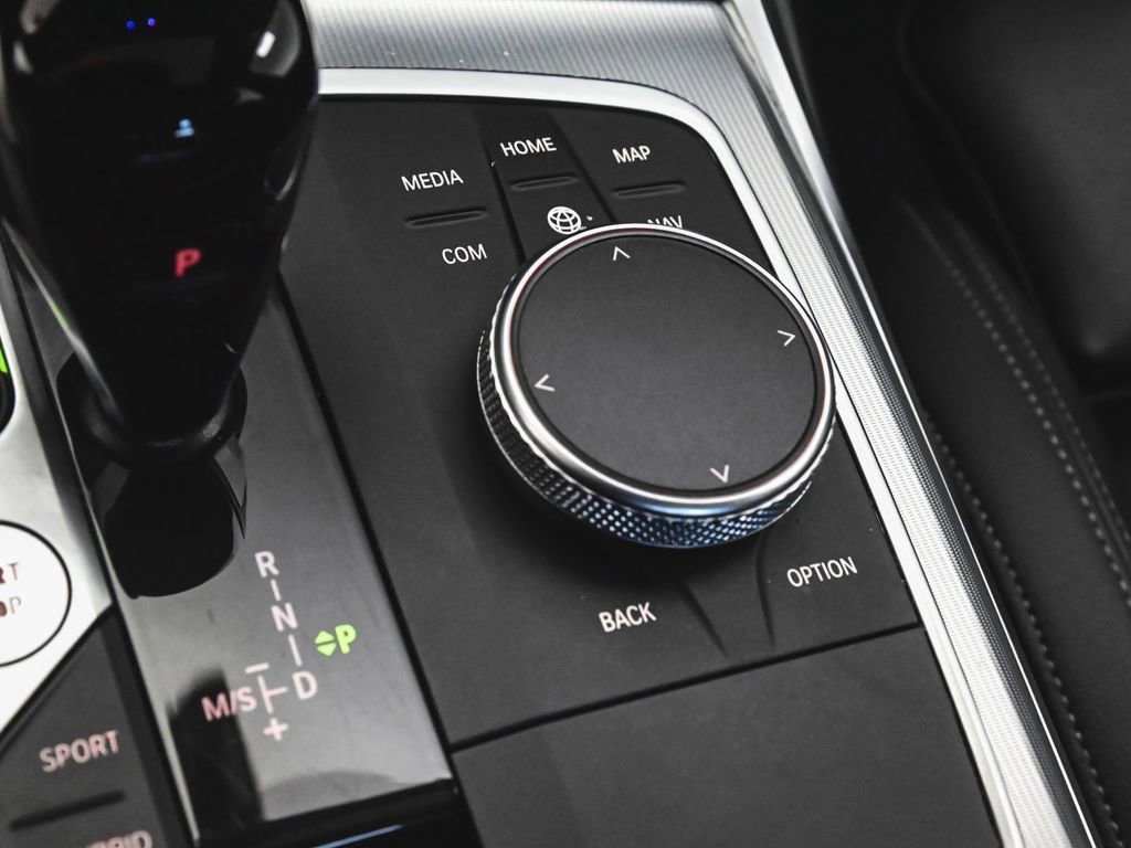 Used 2022 BMW 330e xDrive image 31