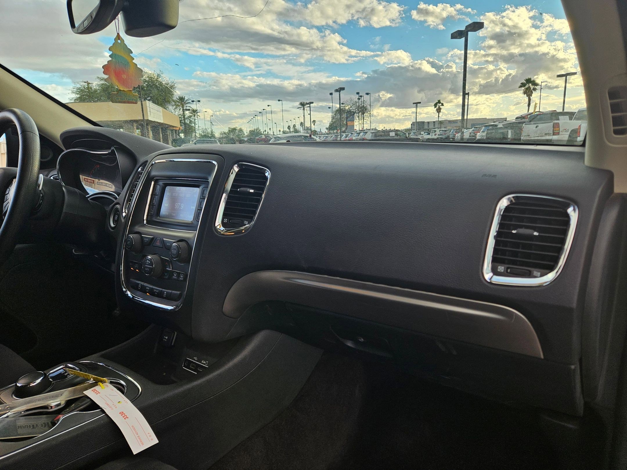 Used 2017 Dodge Durango SXT w/ 3rd Row Seating Group image 19