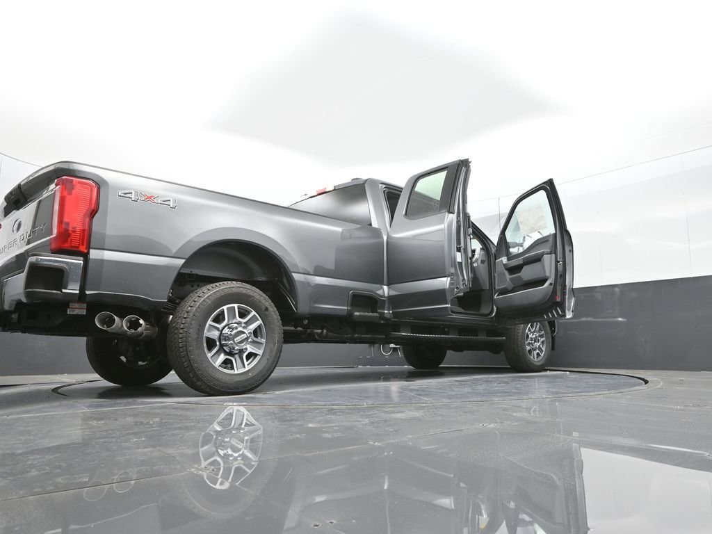 New 2025 Ford F250 XLT image 60