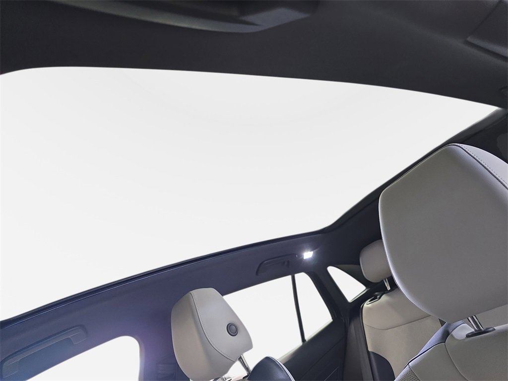 Used 2025 Volkswagen ID.4 Pro S Plus image 33