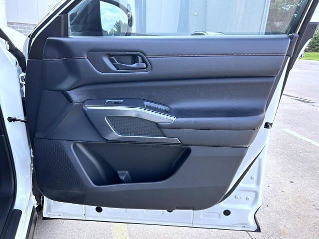 Certified 2024 Nissan Pathfinder Rock Creek AWD/4WD image 16